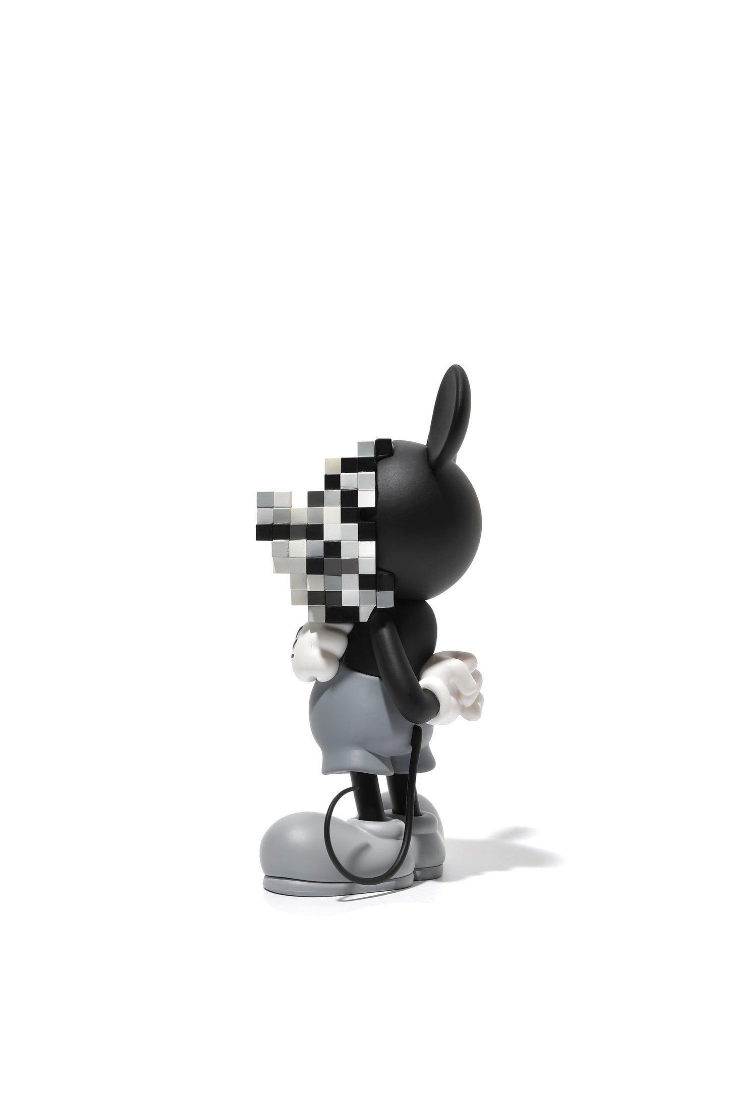 迷你版本 Mickey Mouse (mosaic art style) (黑白色) (15cm Tall) 亞州地區免運費 (Free shipping in Asia Only)